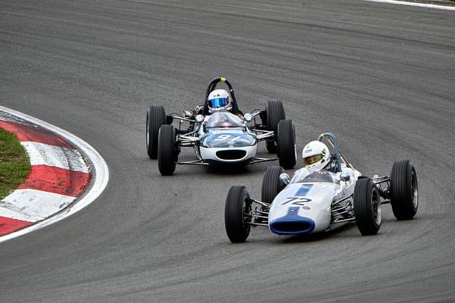 Les Leçons à Tirer des Légendes de la F1 : Inspiration et Motivation